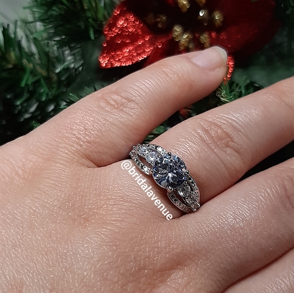 New Silver Simulated Diamonds Rainbow Dust Ring - Picture 3 of 6